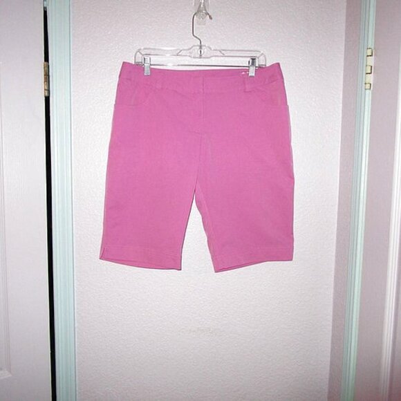 NEW Adidas CLIMALITE Golf Size 10 SHORTS Bermuda UPF Club POCKETS Pink STRETCH - Picture 1 of 7